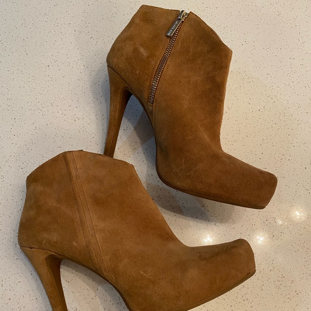 Gianni Bini booties (MAKE ME AN OFFER)
